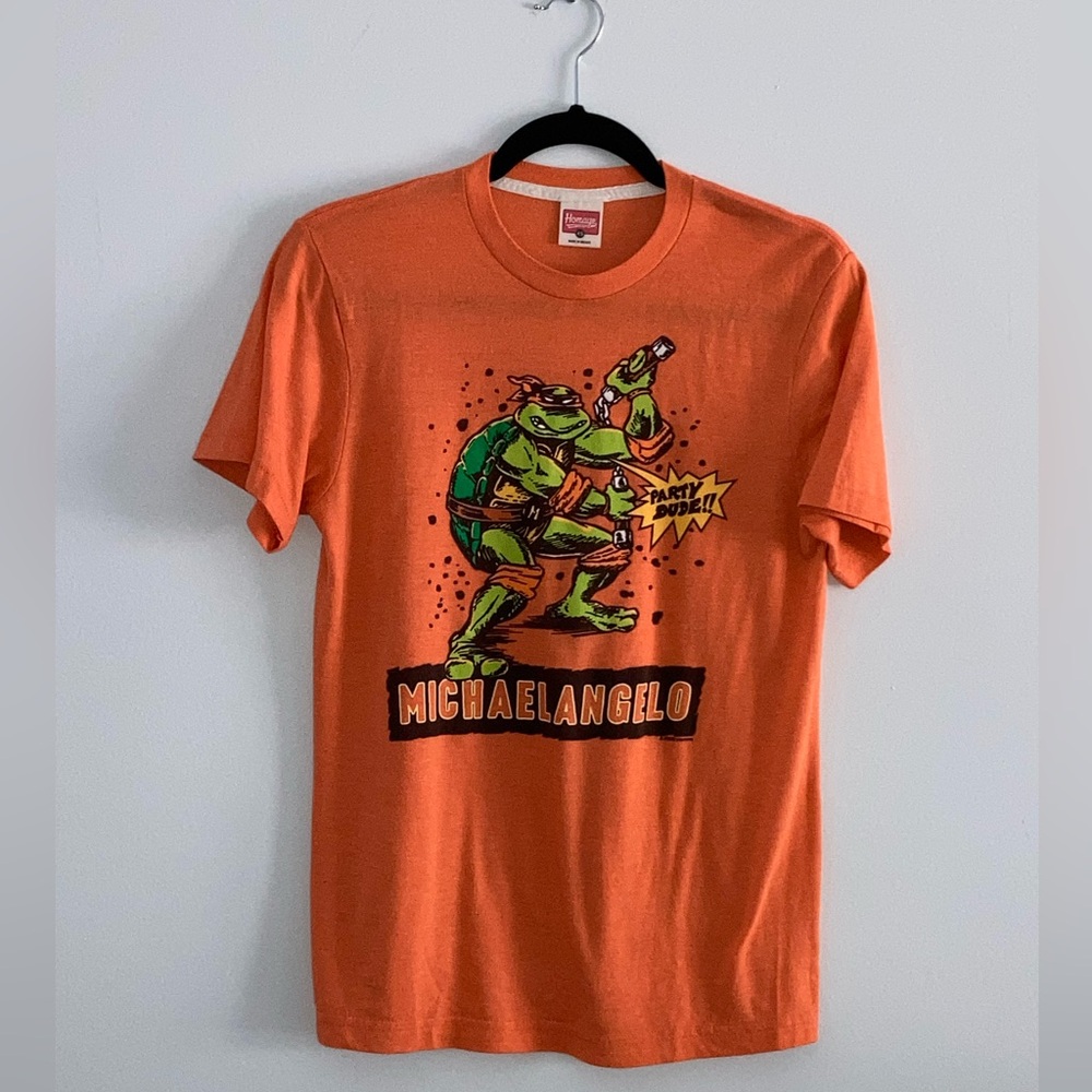 Homage Men’s size XS TMNT MichaelAngelo graphic Tshirt